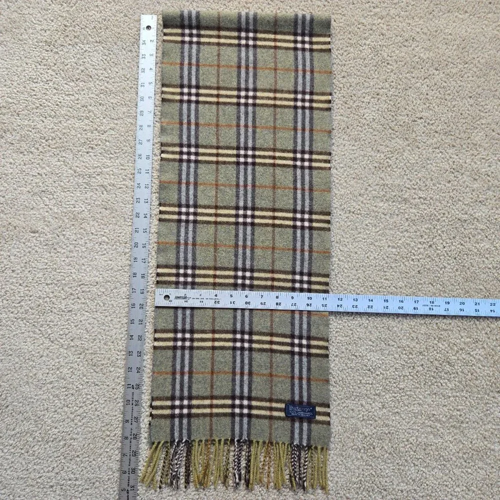 PERFECT! Vintage Burberry Wool Plaid Scarf